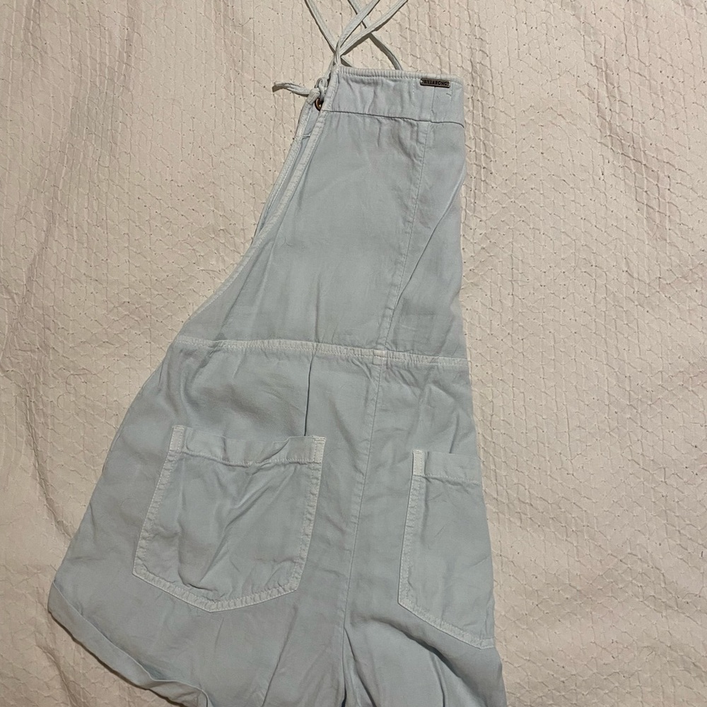 Billabong women’s Wild Pursuit Romper Overalls M Light Chambray